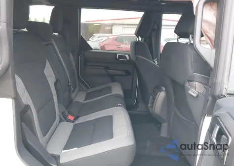 2025 Ford Bronco Big Bend from USA, damaged, VIN 1FMDE7BH3SLA43663